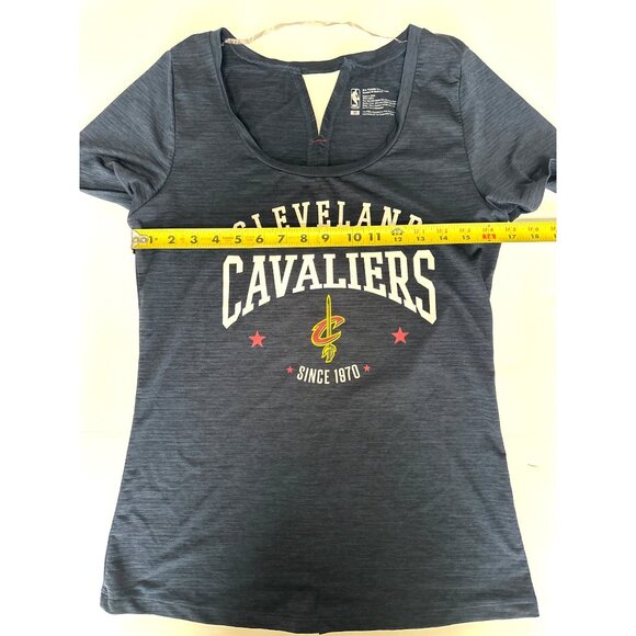 NBA Team Cleveland Cavaliers Navy Scoop Neck T-Shirt Short Sleeve M - Picture 5 of 7